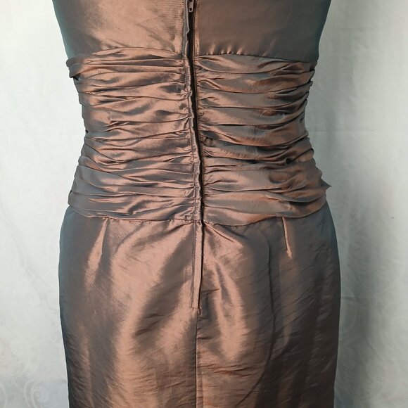 Classic Short Gown in Taupe w Copper highlights - Picture 4 of 5
